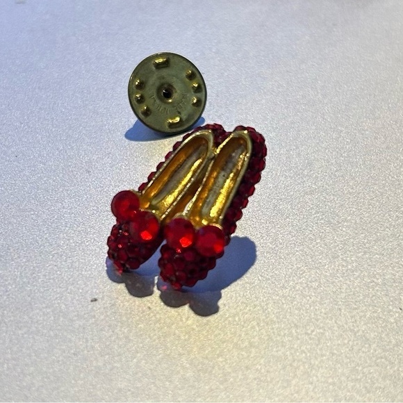 Vintage Ruby Red Slipper Pin - Picture 10 of 16